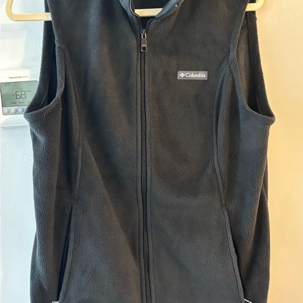 Columbia fleece vest